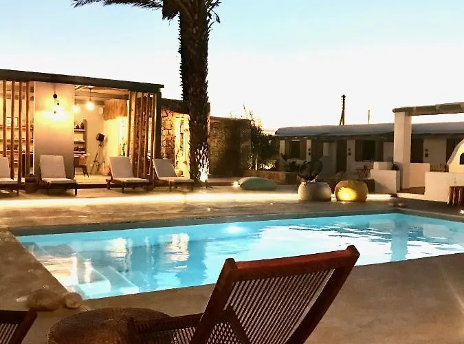 White And Grey شقة