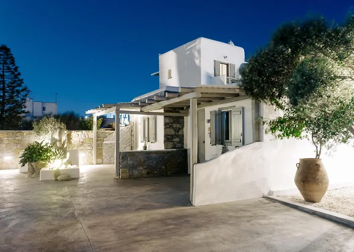 White And Grey * Mykonos Town