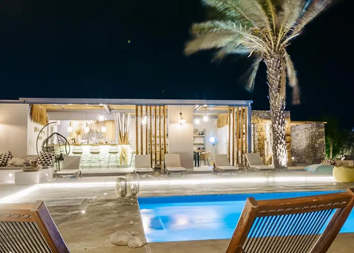 شقة White And Grey