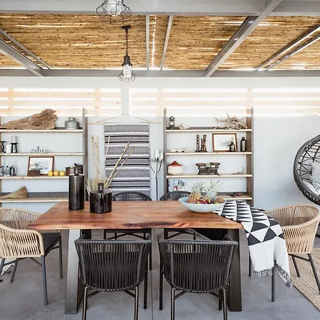 White And Grey Apartamento Mykonos Town